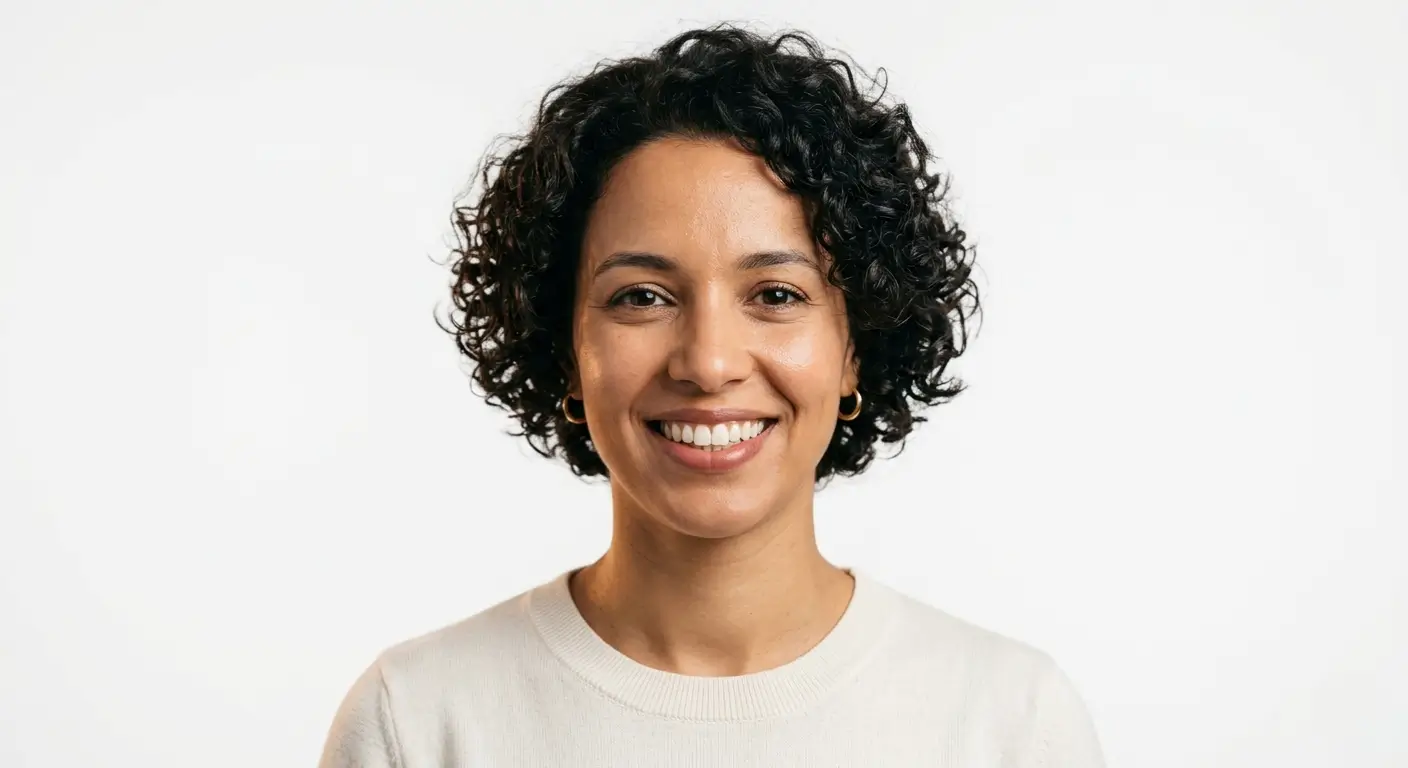 Patiente souriante au Centre dentaire Afifi Ibtissam, Casablanca